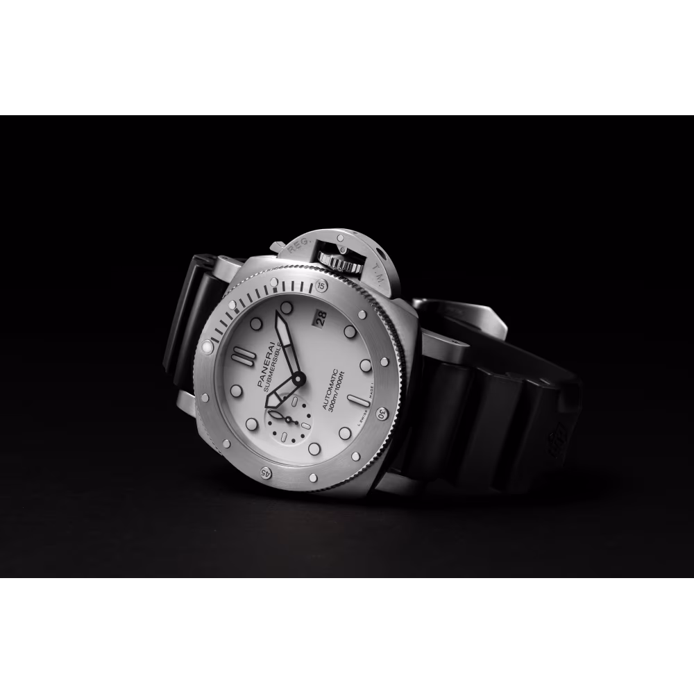 Picture of Submersible 42mm Automatic Steel 